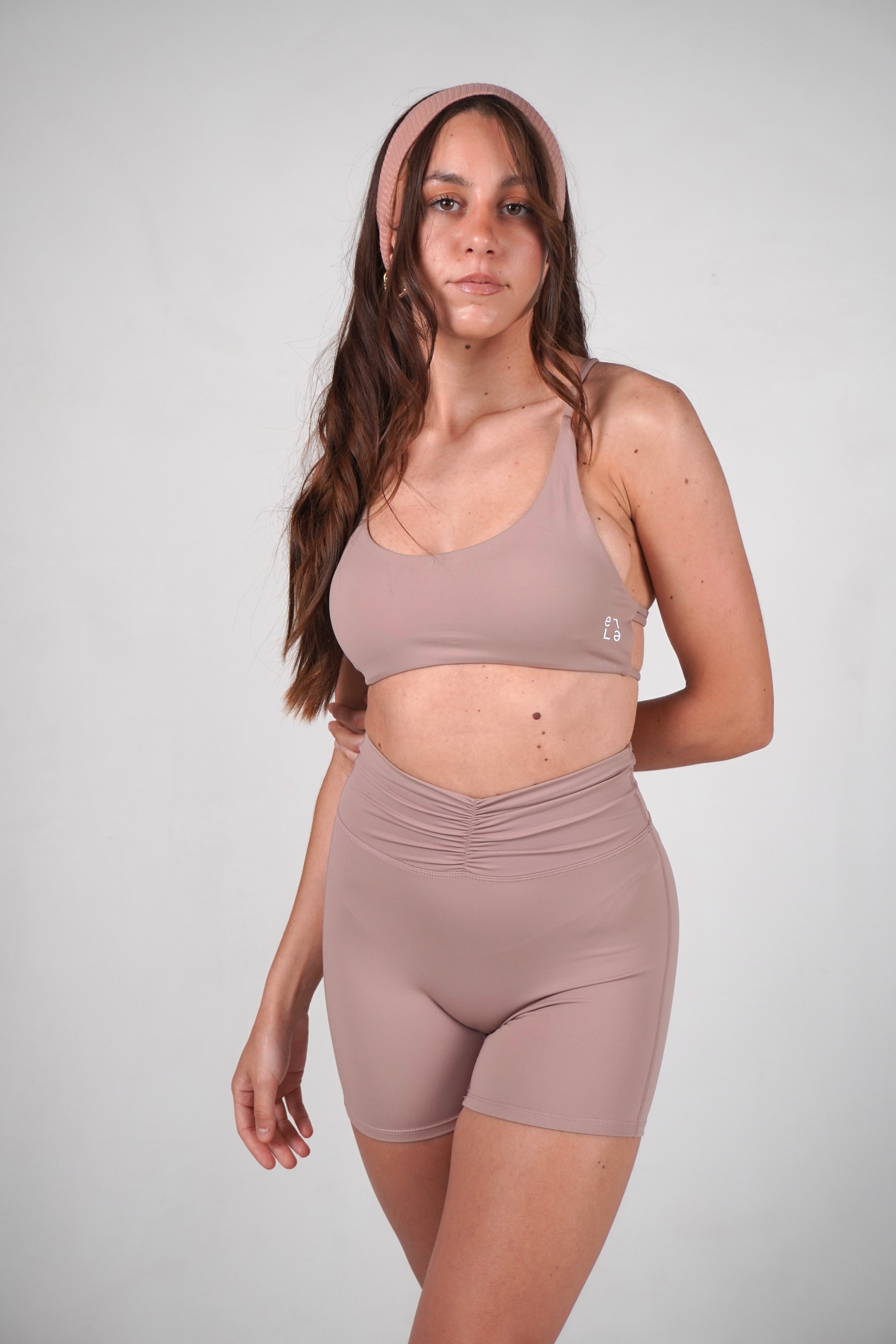 Aura Active Cross Top – Nude Rose