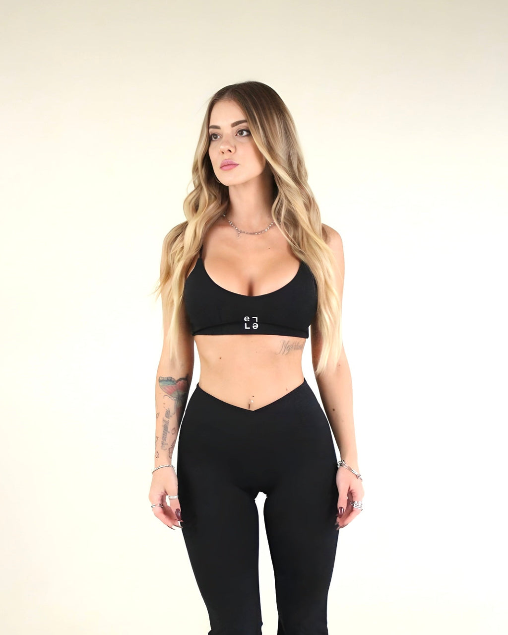 Top a spalla Eleganza Sportiva  Nero